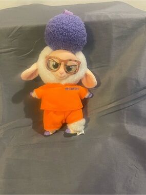 MINISO Disney Zootopia Bellwether Prison Uniform Vinyl Plush Pendant